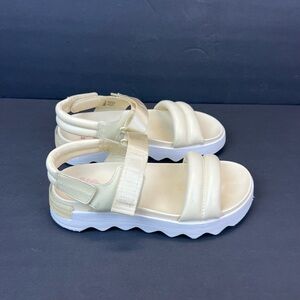 Sorel Viibe Womens 8 Honey White Faux Leather Slingback Sport Sandals NL4972-292